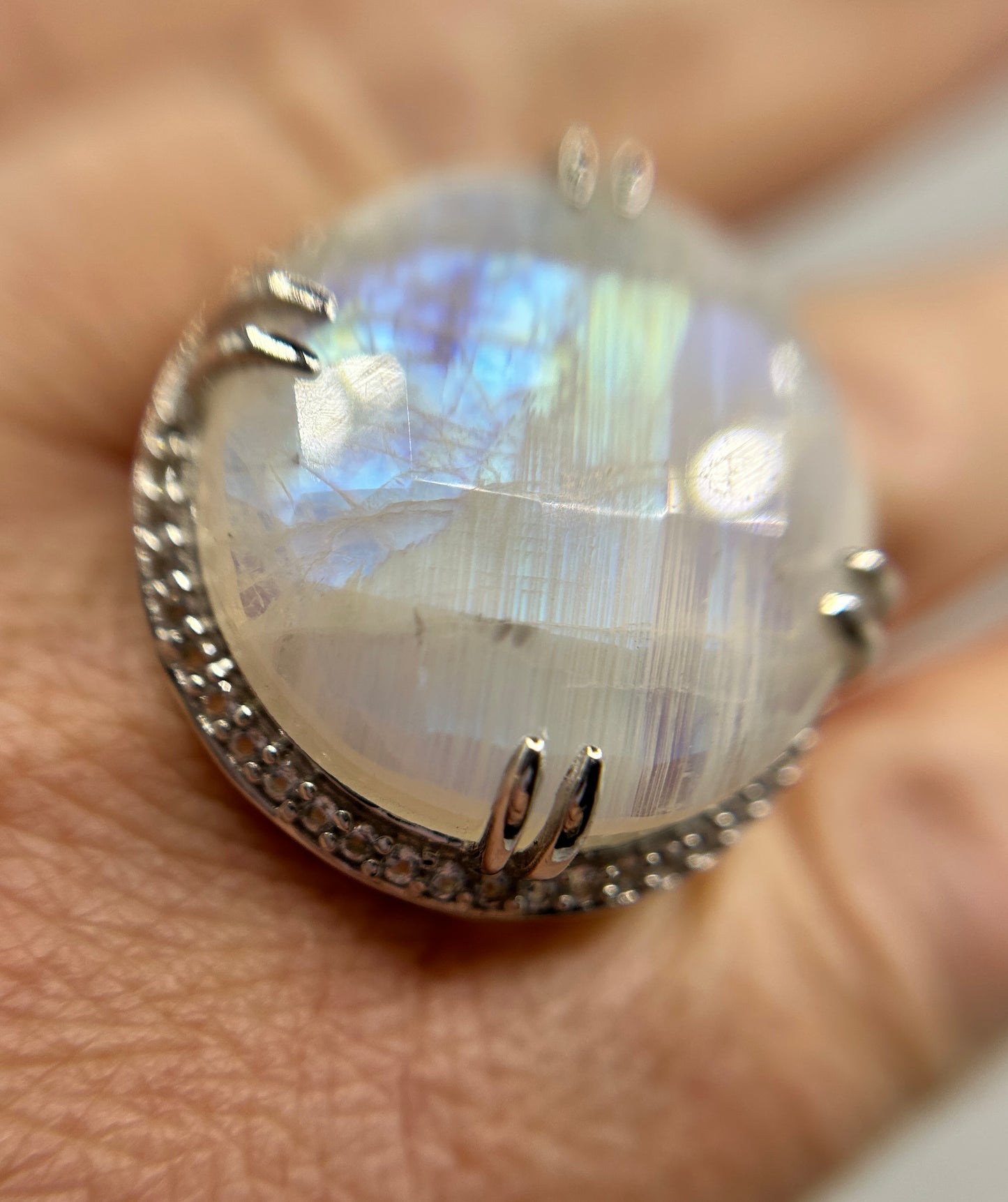 Capture the Celestial Glow: The Moonlight Ring