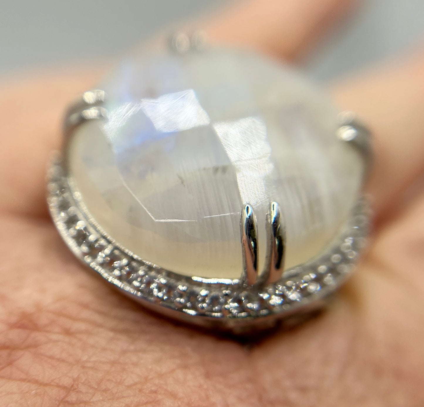 Capture the Celestial Glow: The Moonlight Ring