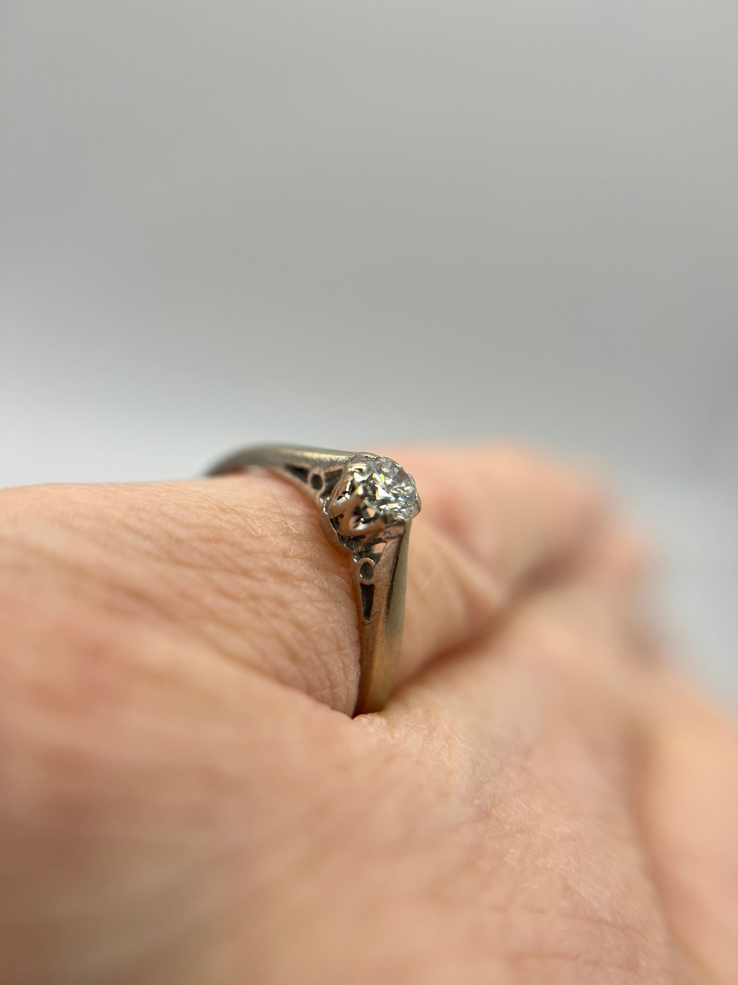 18ct White Gold Solitaire Diamond Ring (1/4ct) Size K 1/2 Hallmarked