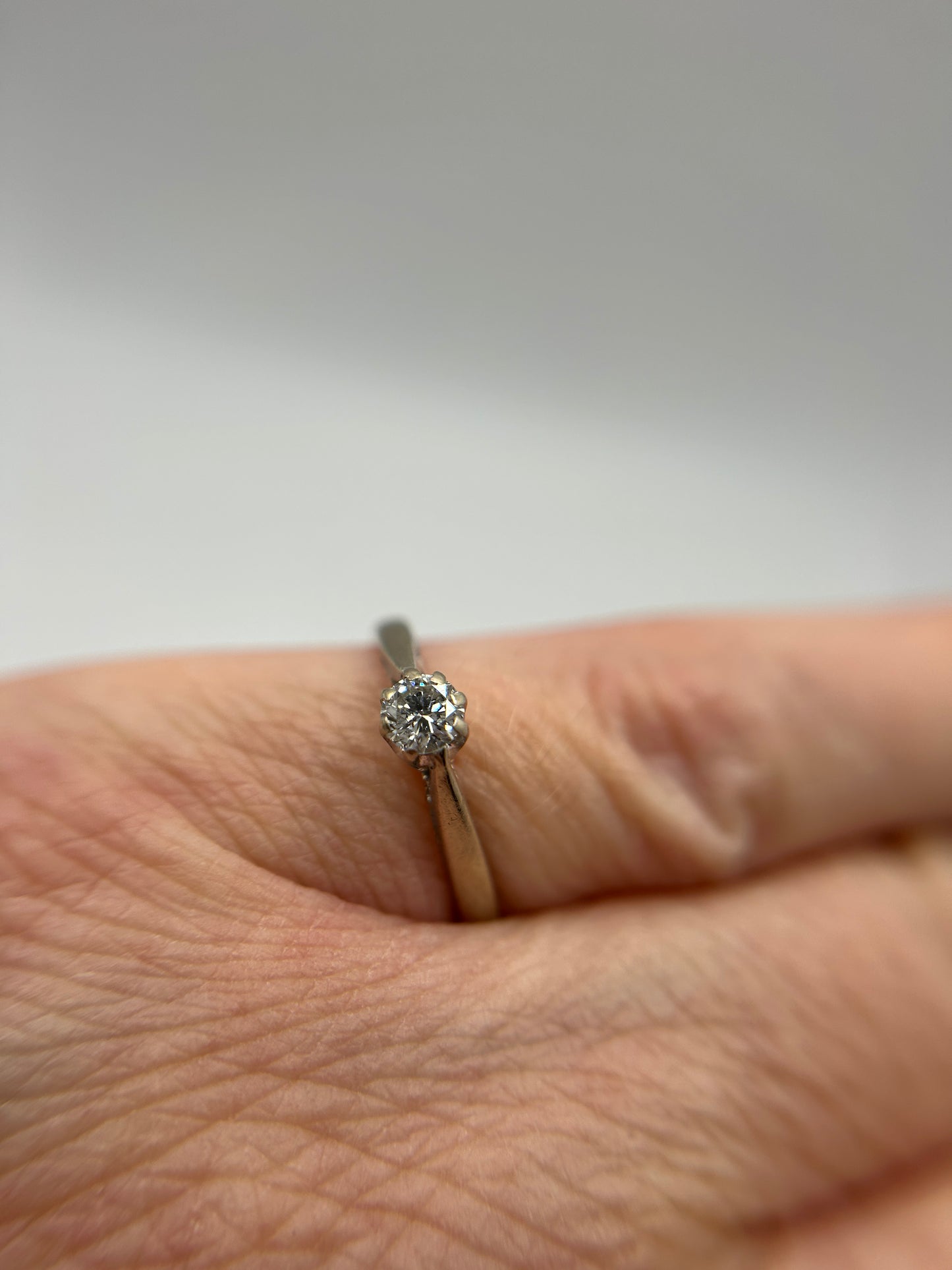 18ct White Gold Solitaire Diamond Ring (1/4ct) Size K 1/2 Hallmarked