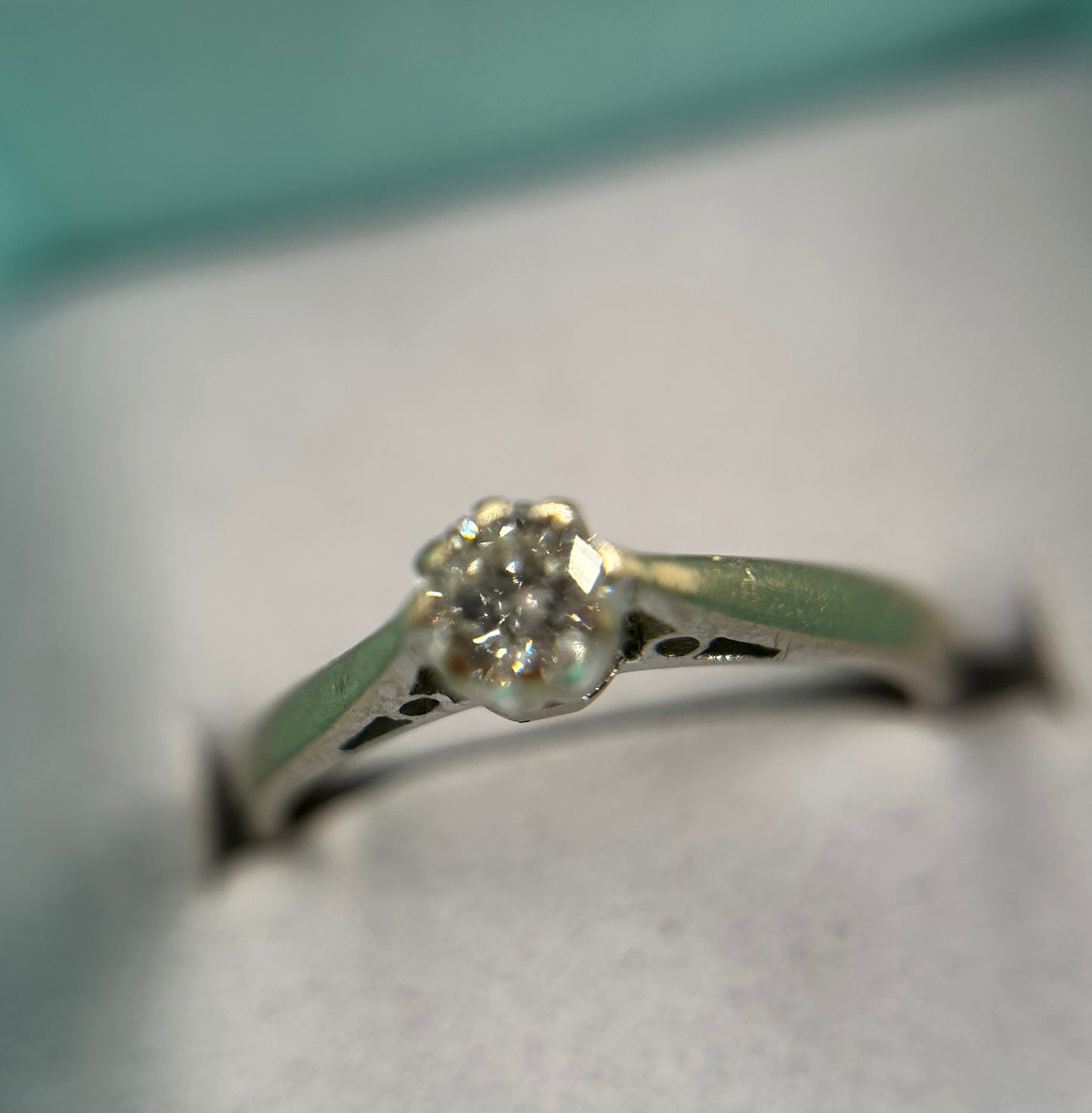 18ct White Gold Solitaire Diamond Ring (1/4ct) Size K 1/2 Hallmarked